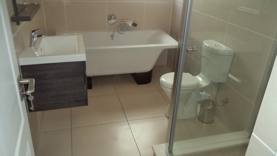 To Let 3 Bedroom Property for Rent in De Velde Western Cape